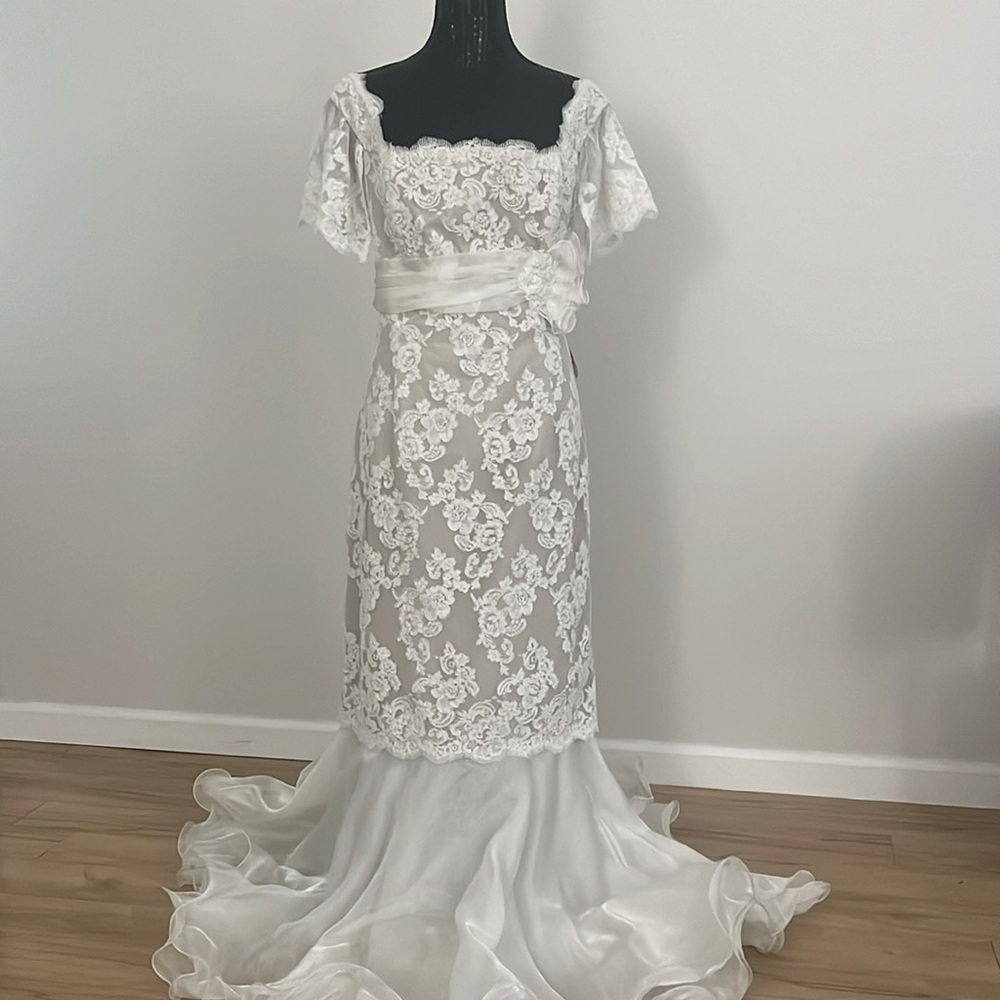 Wedding dress